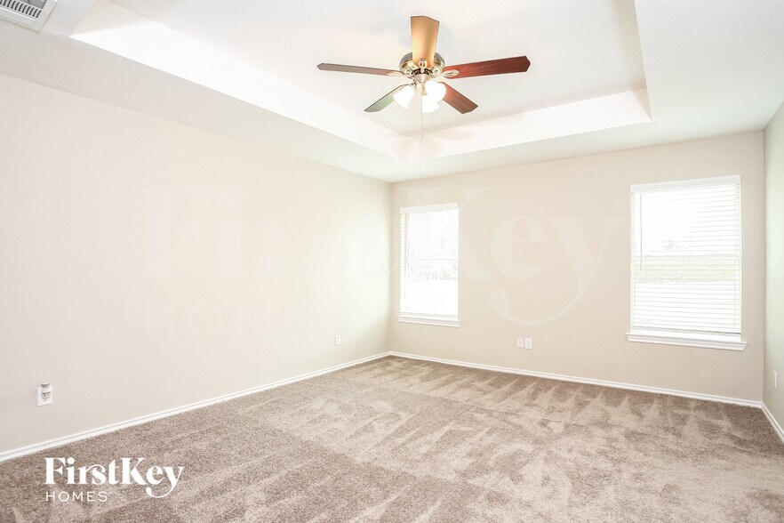 Building Photo - 225 Grant Dr