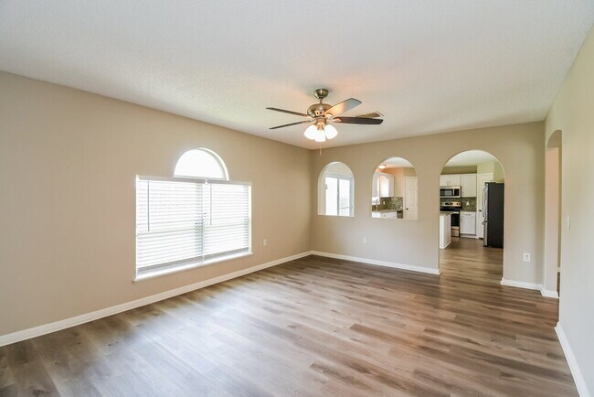 Building Photo - 7115 High Bluff Rd