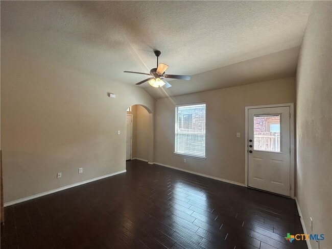 Building Photo - 295 Rosalie Dr