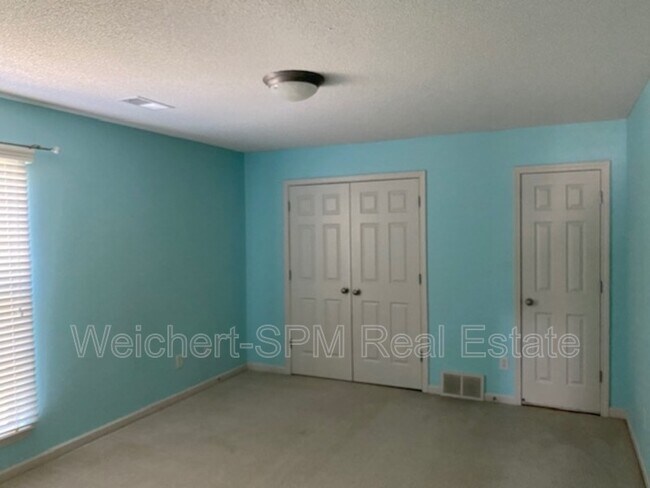 Building Photo - 3431 Valley Chase Ln