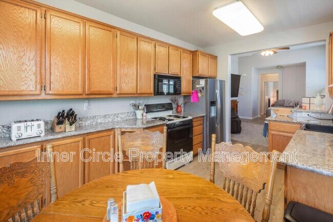 Building Photo - 310 Upton Pyne Dr