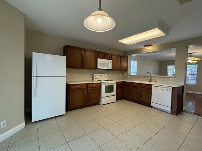 Building Photo - 861 Barrel Point
