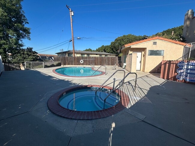 Building Photo - Spacious Double Master Suites Condo for Rent in Quiet Neighborhood in City of La Puente