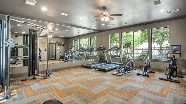Building Photo - 2950 Mustang Dr