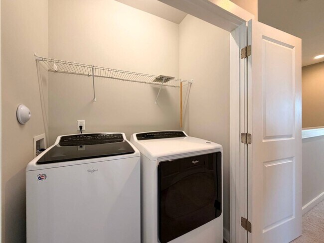 Building Photo - 6623 Perry Creek Rd