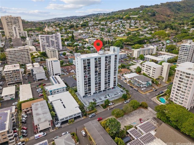 Building Photo - 1541 Dominis St