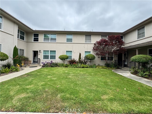 Building Photo - 3402 Gaviota Ave