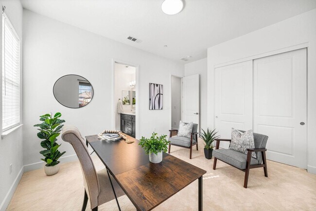 Building Photo - GORGEOUS 3300 Sqft Single Story 4 Bed 3.5 Bath House in Brentwood