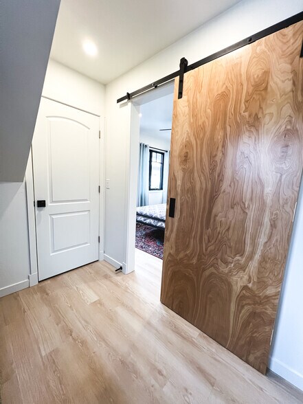 Building Photo - 2520 Jefferson Ave