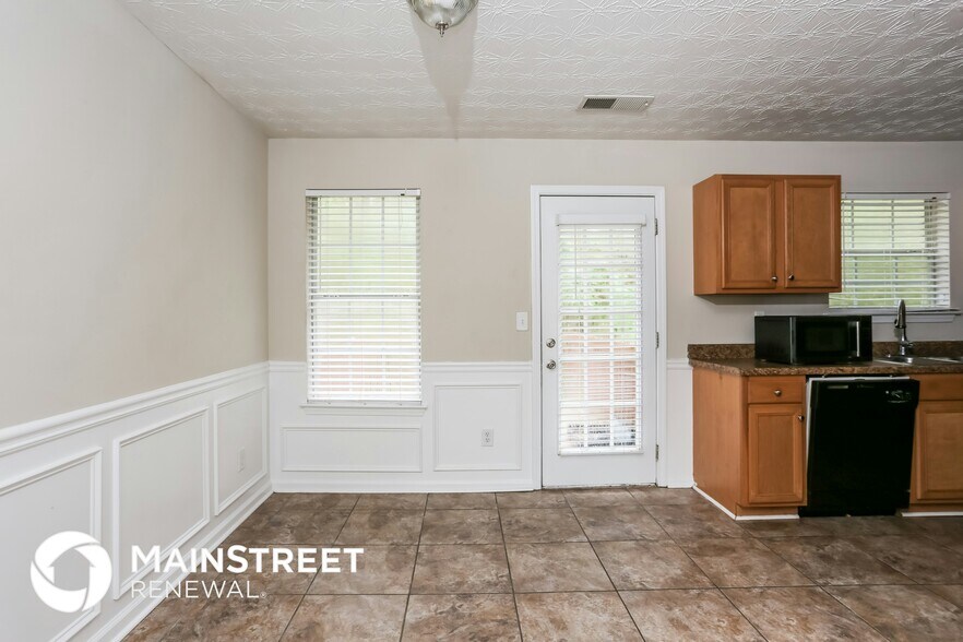 Building Photo - 680 Escalade Dr