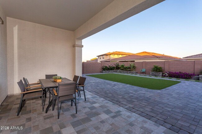 Building Photo - 8543 W Palo Verde Dr