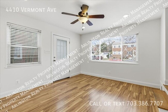 Building Photo - 4410 Vermont Ave