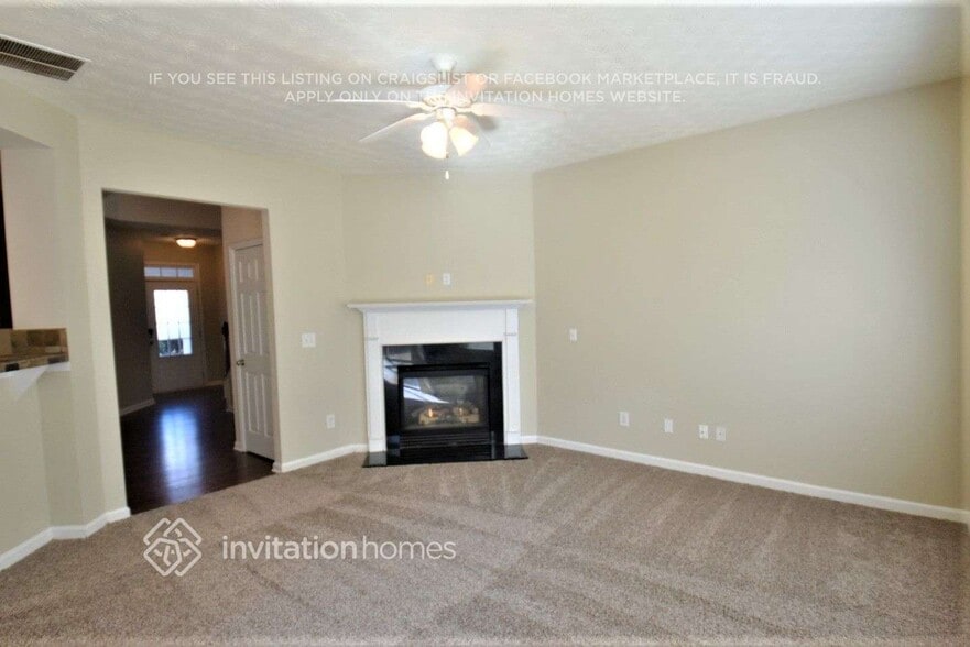 Building Photo - 915 Tamarisk Pl