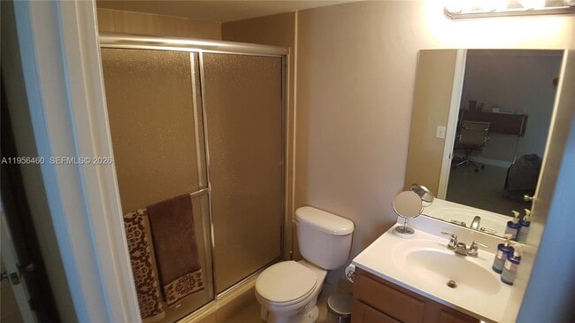 Building Photo - 7640 Westwood Dr