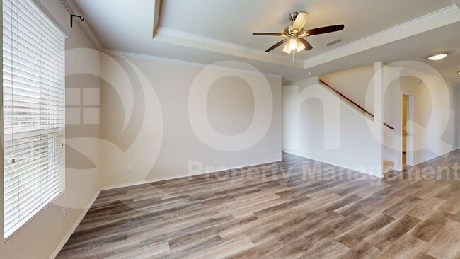 Building Photo - 3105 Montserrat Creek Dr