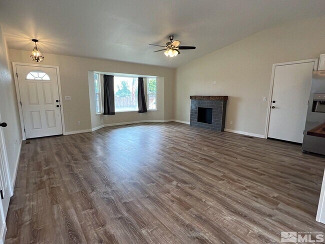 Building Photo - 1096 Gadwall Way