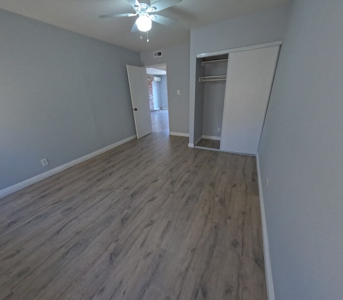 #1 BED ROOM - 809 Brent Ave