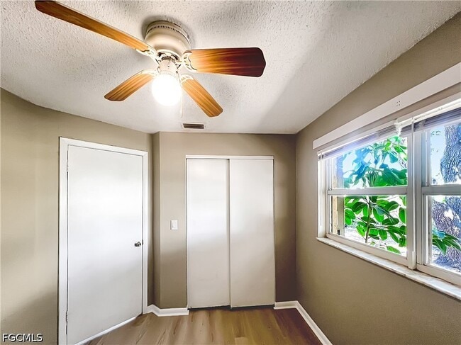 Building Photo - 13037 First St