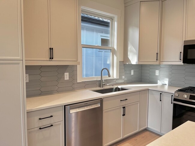 Building Photo - Gorgeous New Build in Boise’s East End – Easy Access to St. Lukes!!