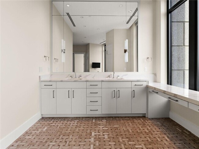 Building Photo - 3376 Peachtree Rd NE