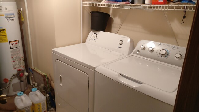 Building Photo - 600 Crescenzo Ct