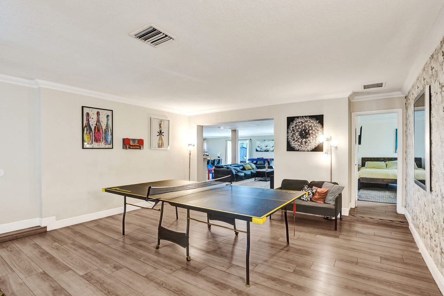 Building Photo - 5415 Harrison St