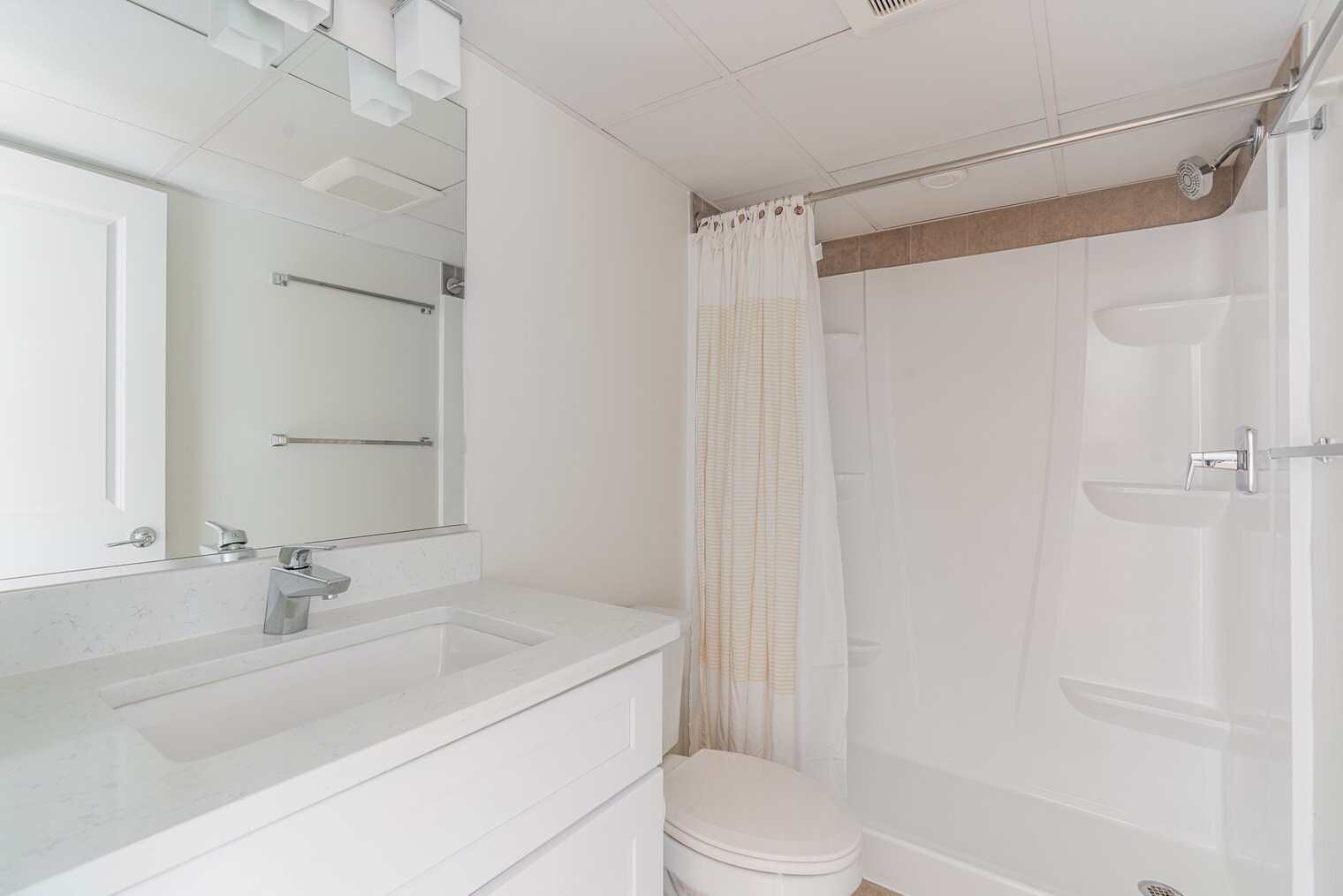 Building Photo - 2500 Clarendon Blvd