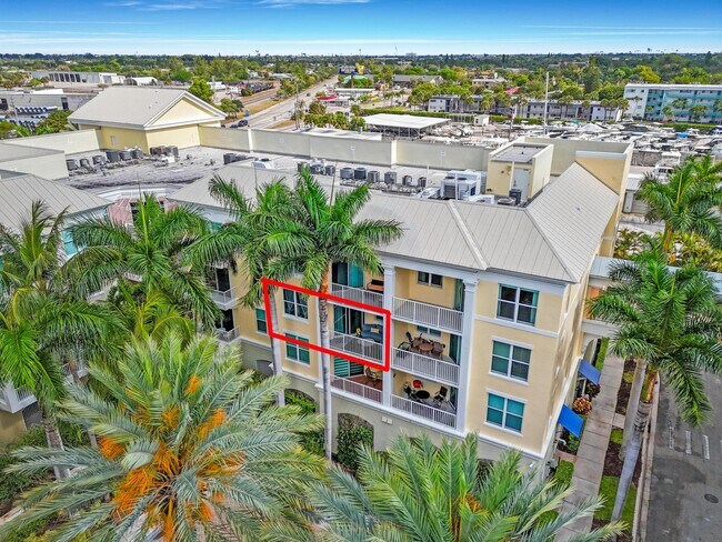 Building Photo - 802 W Windward Way