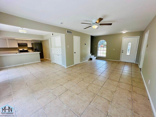 Building Photo - Prestigious Residential Offering: Expansiv...