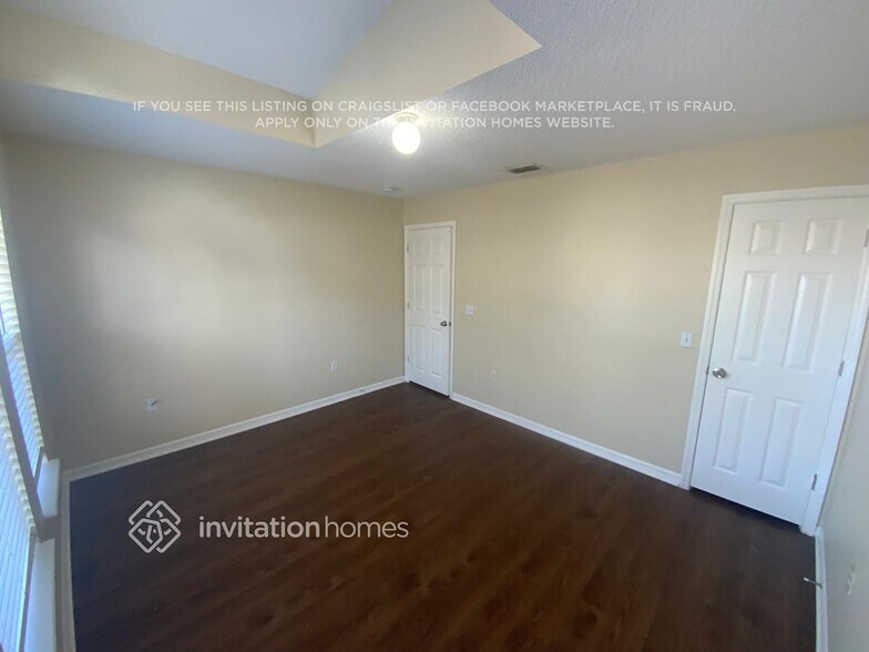 Building Photo - 3121 Turret Dr