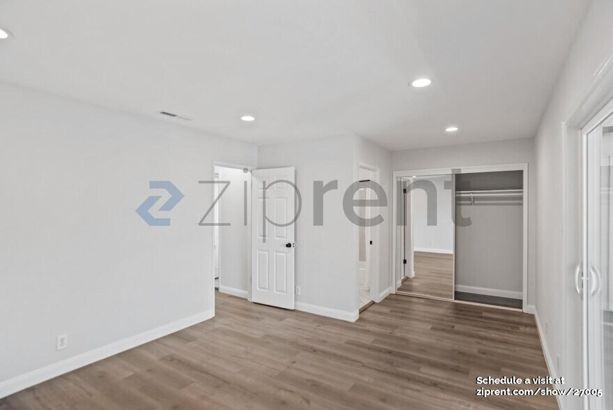 Building Photo - 3385 La Selva St