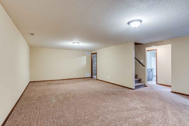 Building Photo - 406 N Colorado Ave