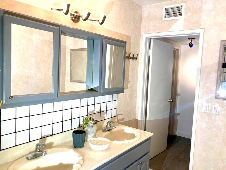 Bathroom To Hallway - 8616 Wonderland Ave