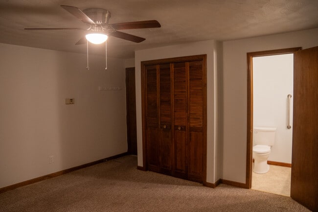 Building Photo - 4822 E Eddy Dr