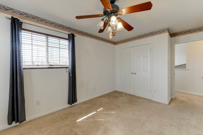 Building Photo - 4201 Thunder Creek Dr