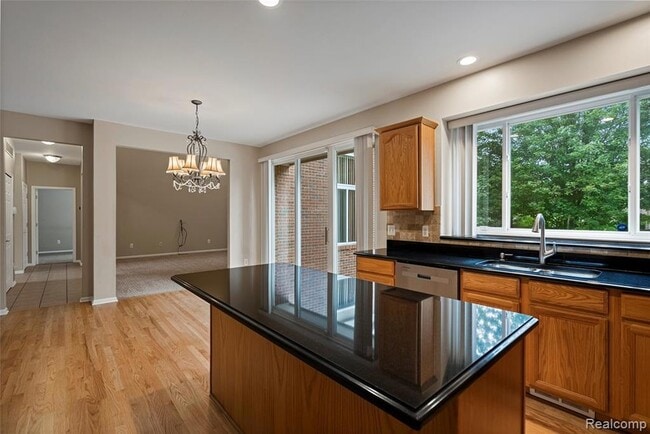 Building Photo - 50353 Livingston Dr
