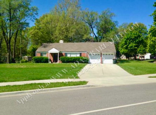 Primary Photo - Charming Prairie Village Ranch Home-Availa...
