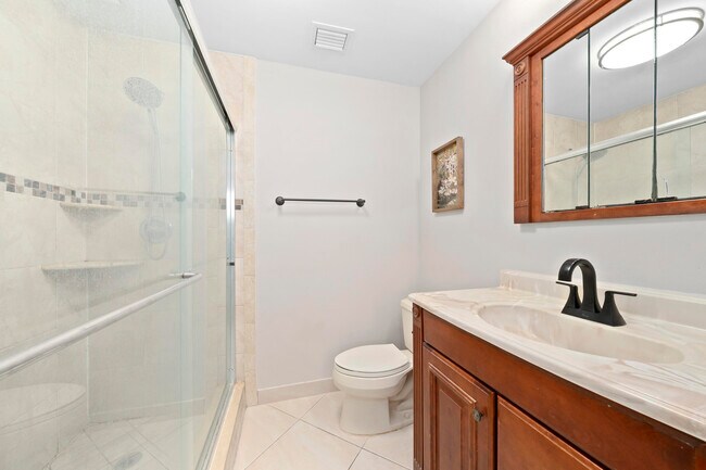 Building Photo - 250 NW 11th St