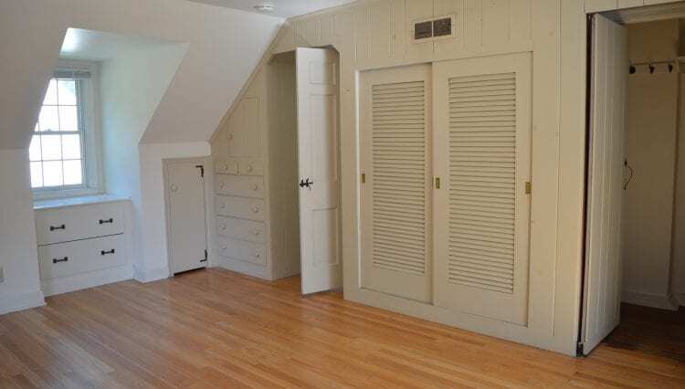 Building Photo - 201 Warner Dr