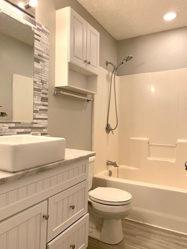 Building Photo - 946 Cobbler Dr