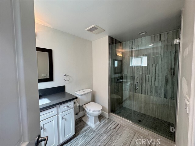 Building Photo - 5432 Hermitage Ave