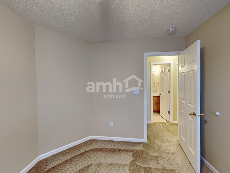Building Photo - 8059 Sydney Ln