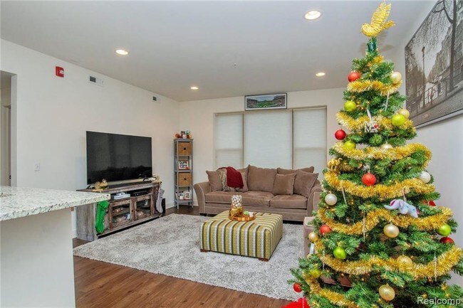 Building Photo - 1220 Diamond Court