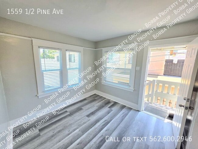 Building Photo - 1559 1/2 Pine Ave-