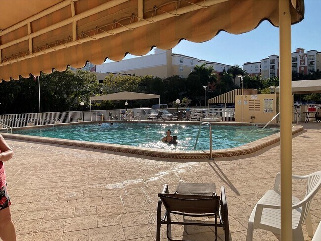 Building Photo - 200 172nd St