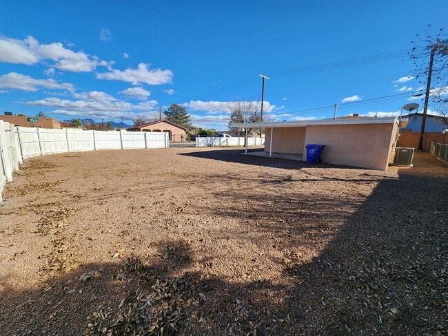 Building Photo - 1417 Fifth St.
