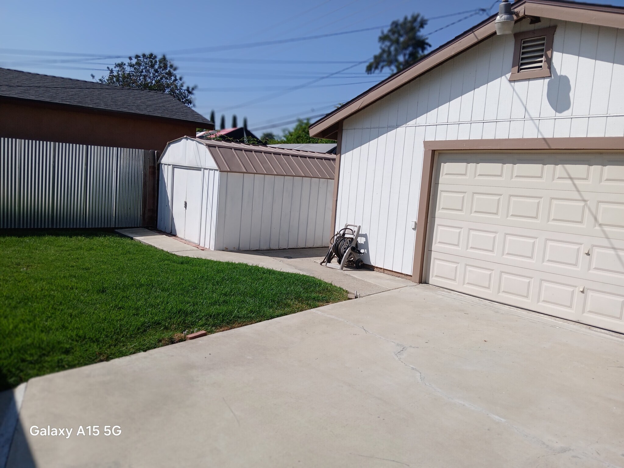 Building Photo - 15450 Country Club Dr
