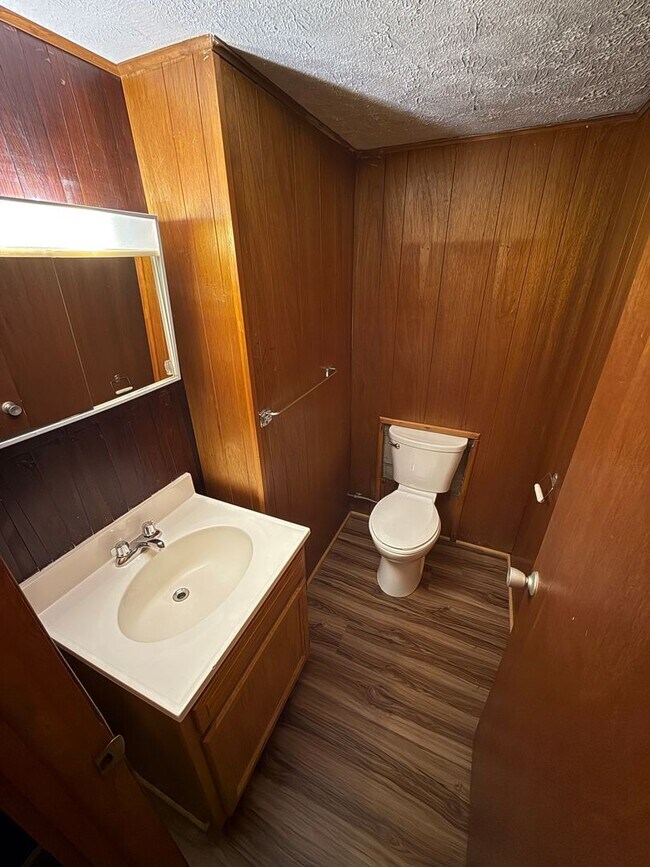 Building Photo - 171 W Patterson Ave