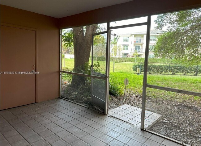 Building Photo - 8605 NW 35th Ct