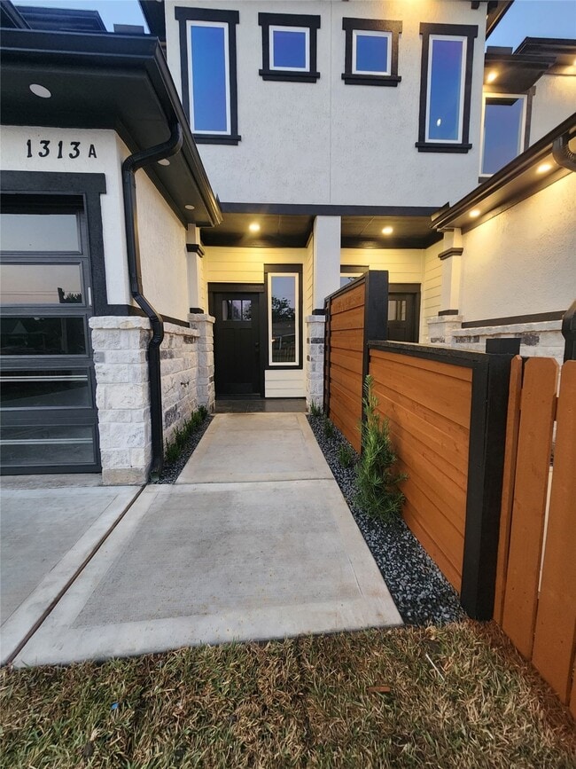 Building Photo - 1313 Gary Ave